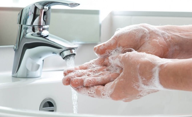 Nasveti za umivanje rok in pravilno higieno kašlja